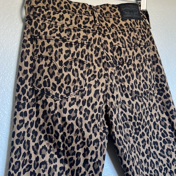 SOLD Levi’s 720 High Rise Skinny Leopard Animal Print Jean 25 - Picture 8 of 9